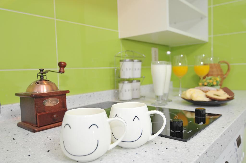 Hostel Kw Sinsa Сеул Екстериор снимка