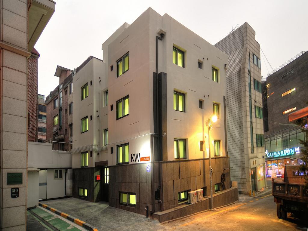 Hostel Kw Sinsa Сеул Екстериор снимка